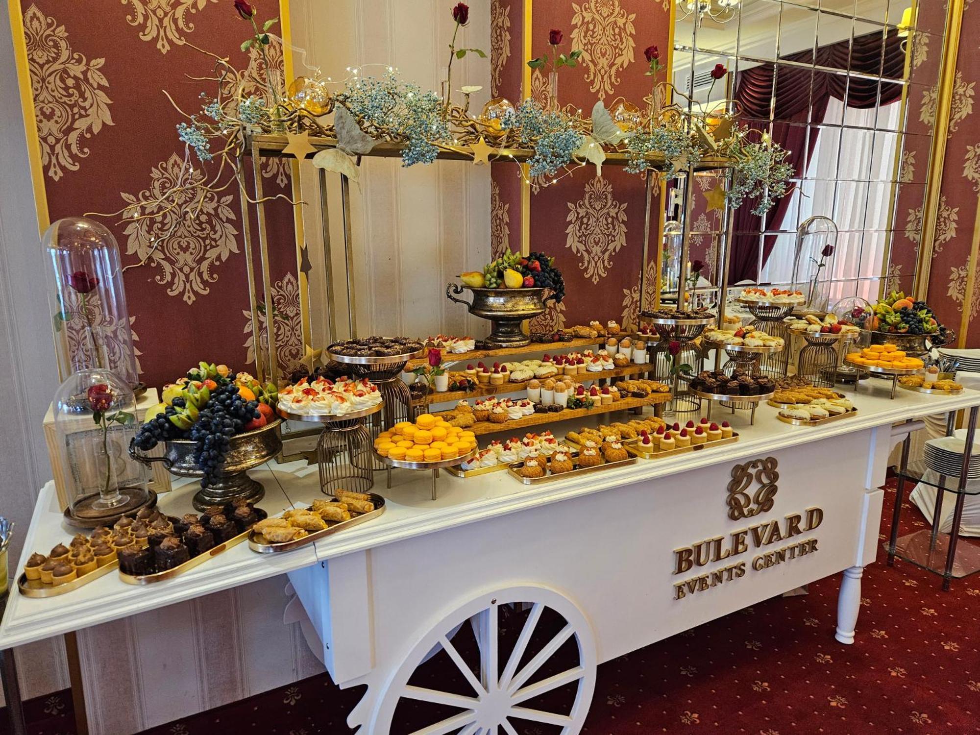 Hotel Bulevard Fagaras Ngoại thất bức ảnh